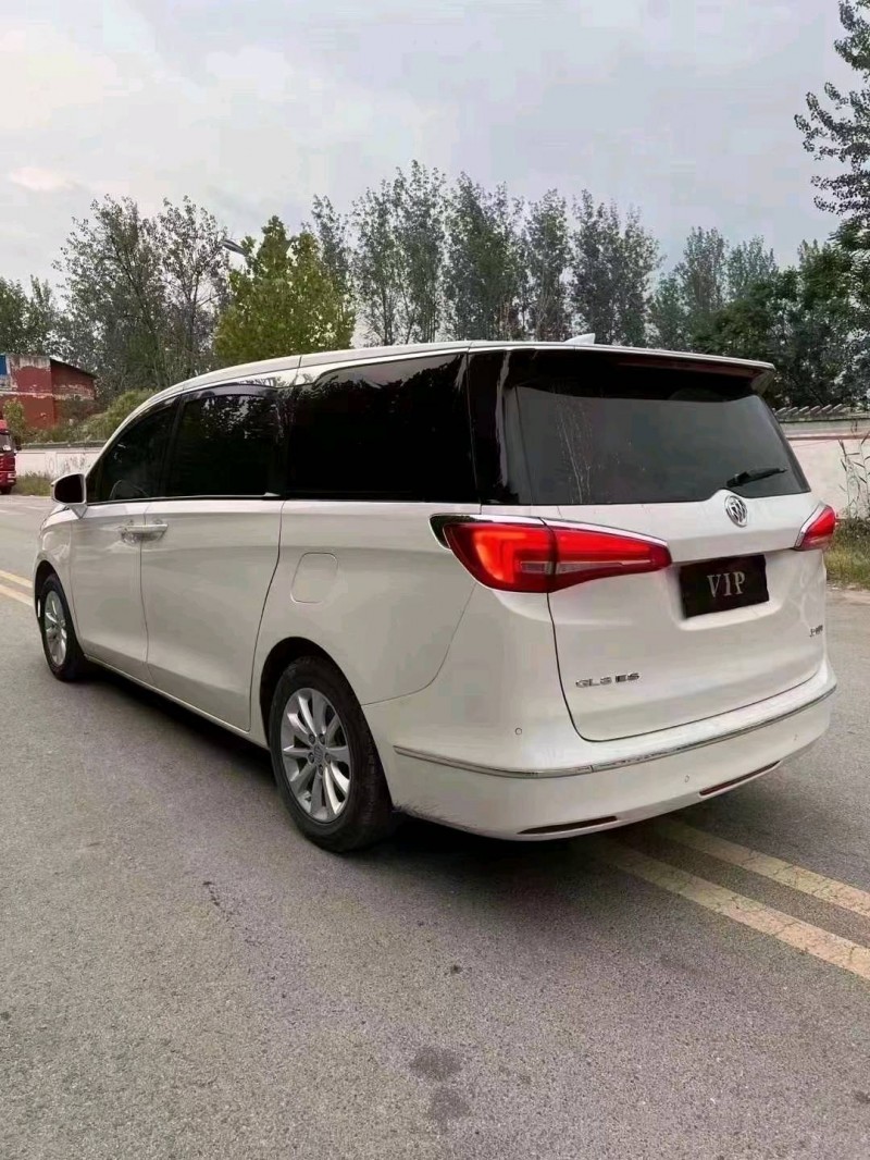 常州18年别克GL82