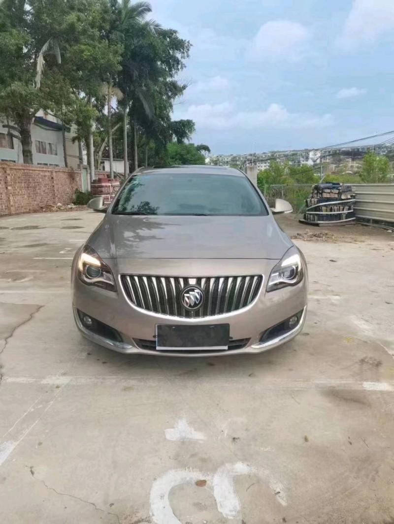 梧州15年别克君威8