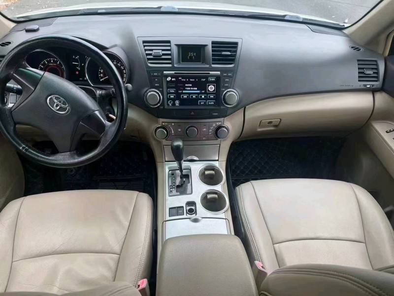 宜昌13年丰田汉兰达6