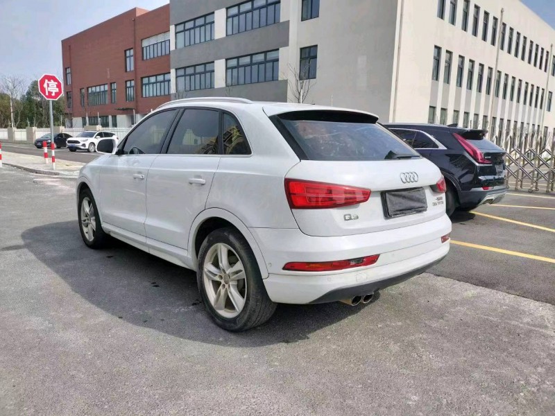 济南16年奥迪Q33