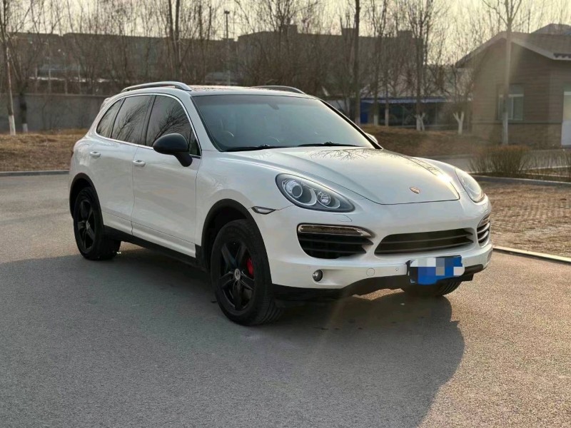 济宁11年保时捷卡宴7