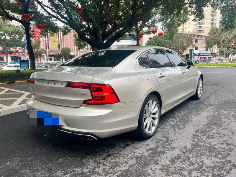 嘉兴18年沃尔沃S904