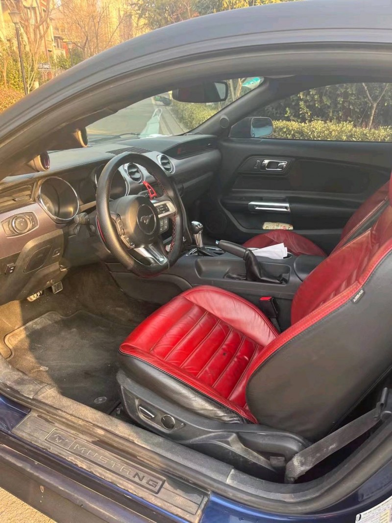 青岛15年福特野马4