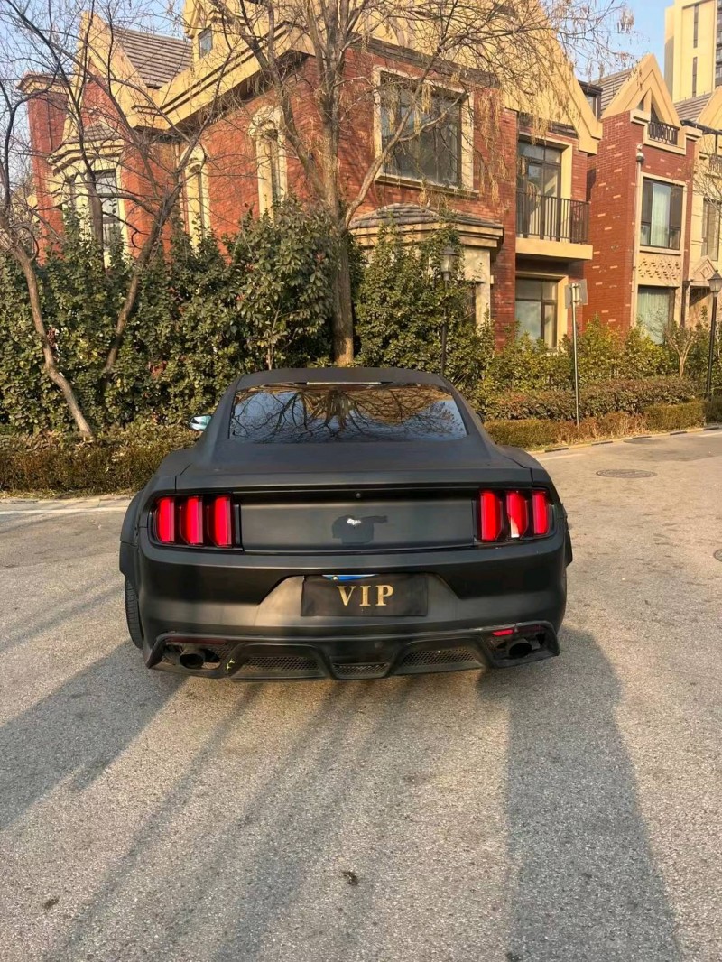 青岛15年福特野马9