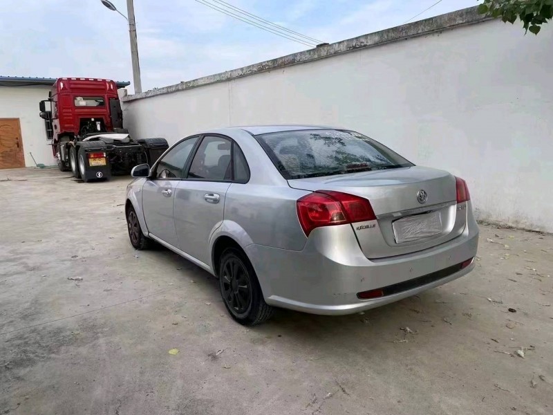 徐州16年别克凯越8