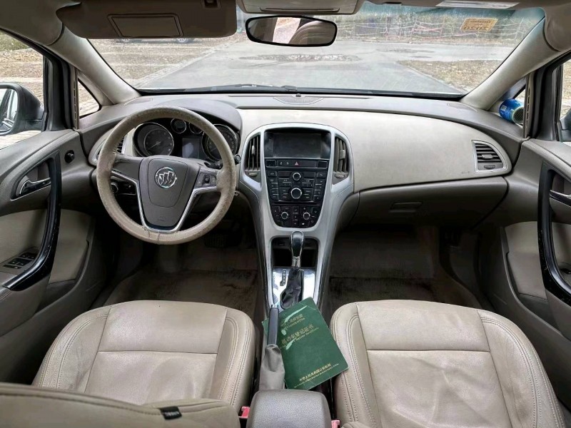 枣庄13年别克英朗GT3