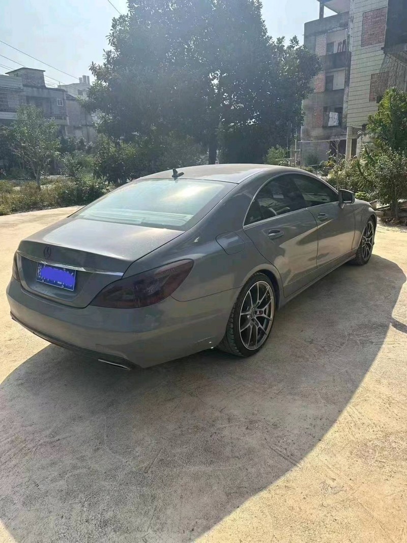 梧州12年奔驰CLS4