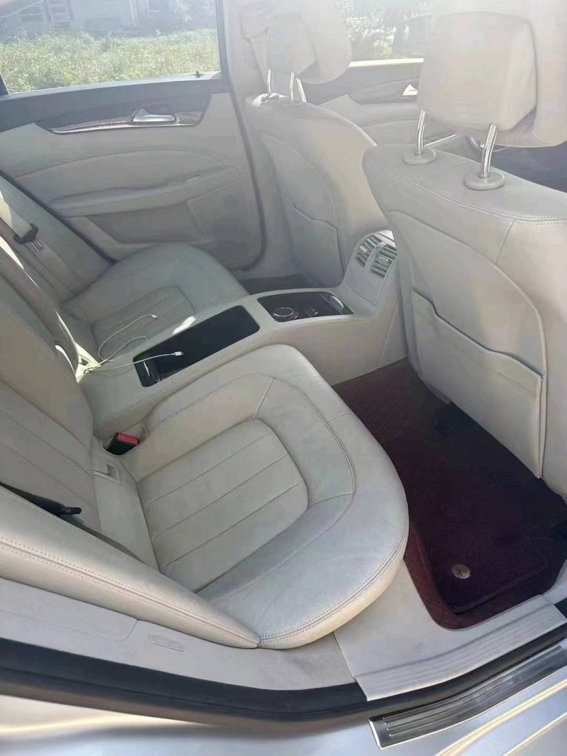 梧州12年奔驰CLS8