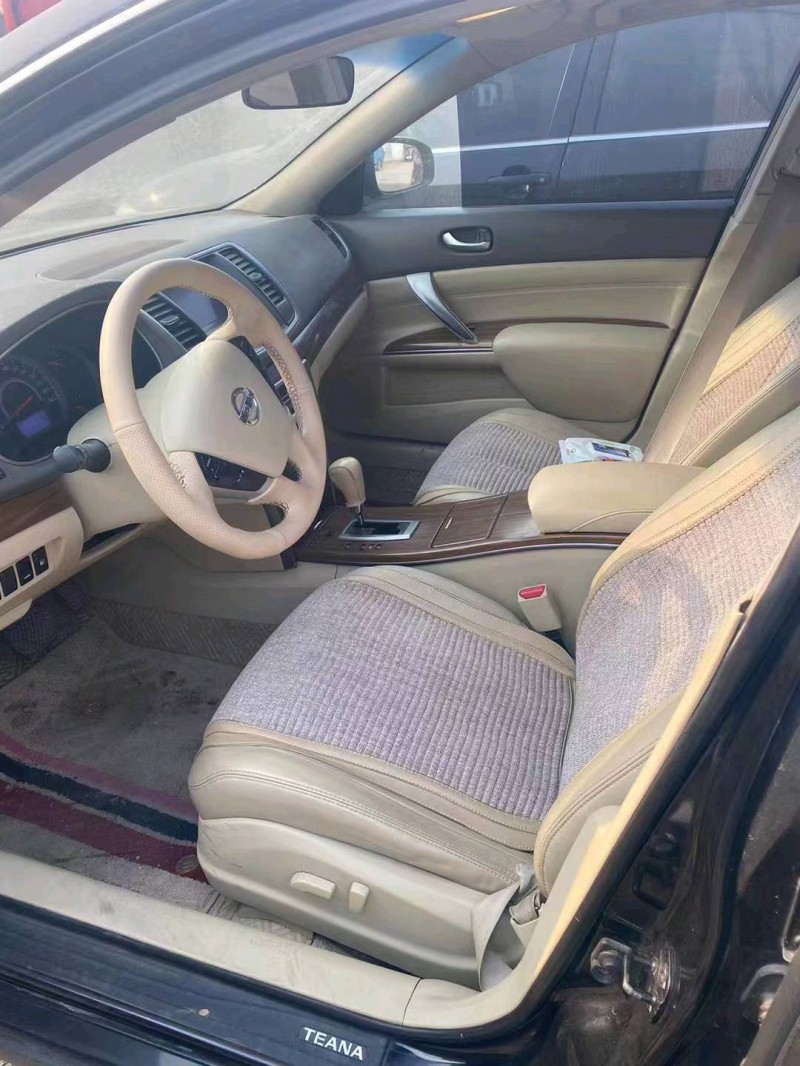 北京13年日产天籁3