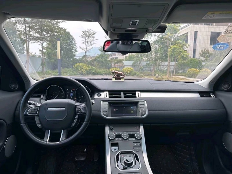 东莞18年路虎极光5