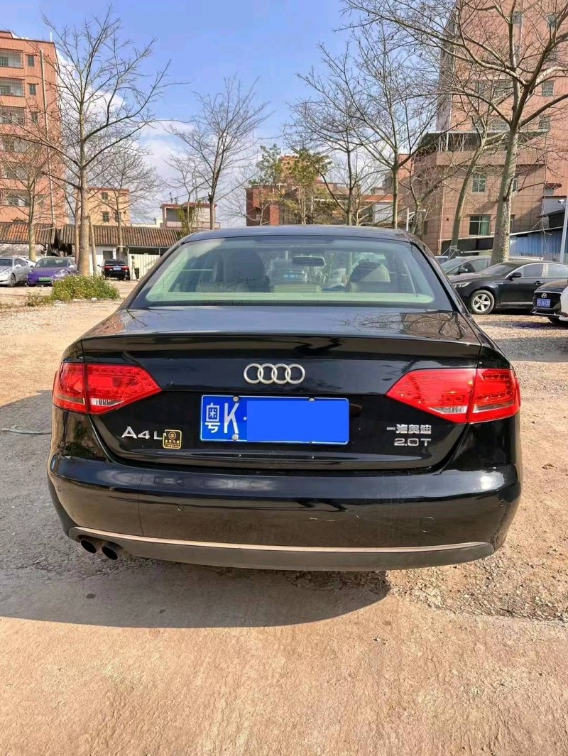 广州12年奥迪A4L9