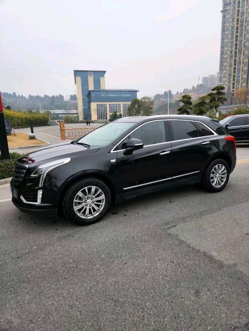 宜昌17年凯迪拉克XT58