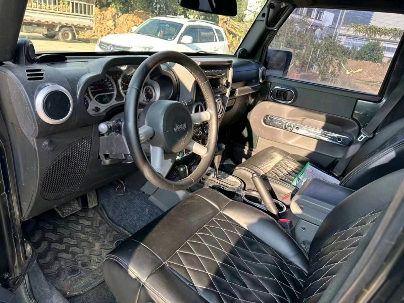 北京10年Jeep牧马人4