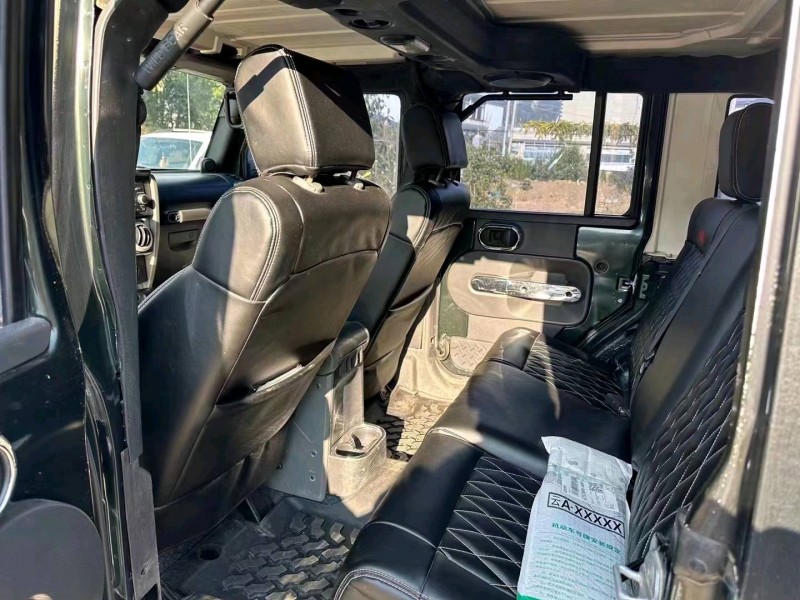 北京10年Jeep牧马人5