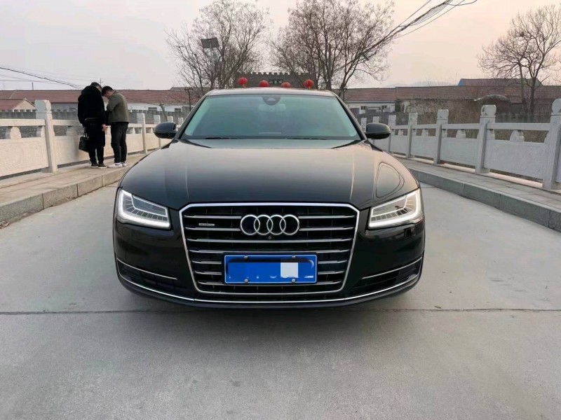 枣庄17年奥迪A8L1