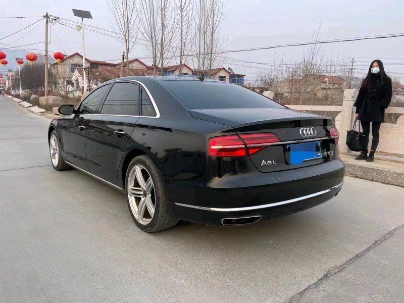 枣庄17年奥迪A8L2
