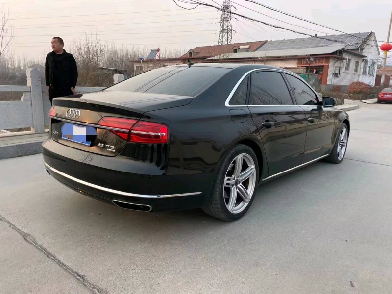 枣庄17年奥迪A8L6