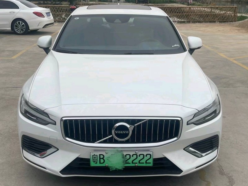 中山21年沃尔沃S60L1