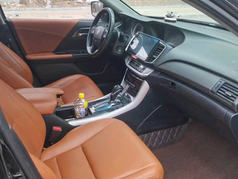 邯郸15年本田雅阁5