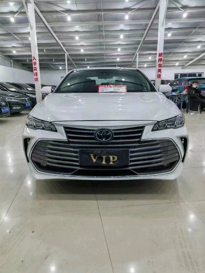 邯郸22年丰田亚洲龙1