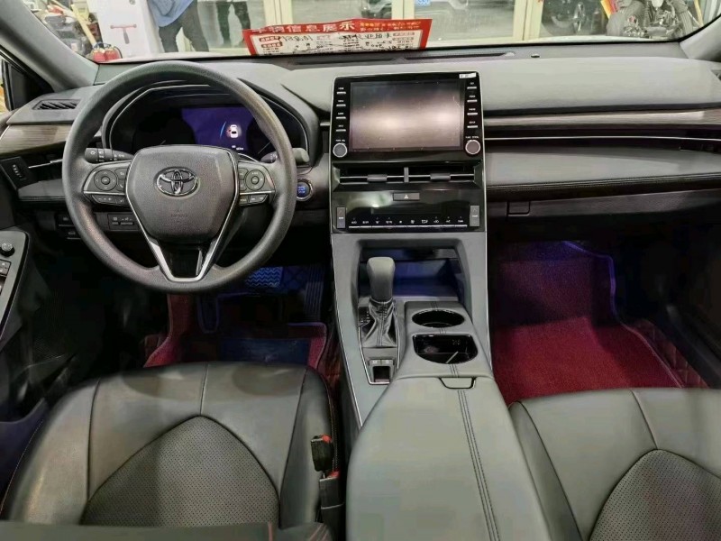 邯郸22年丰田亚洲龙5