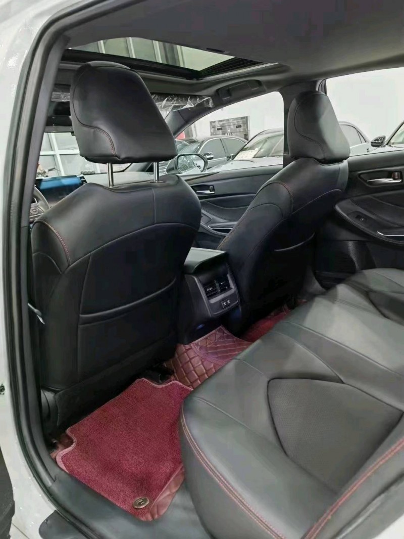 邯郸22年丰田亚洲龙6