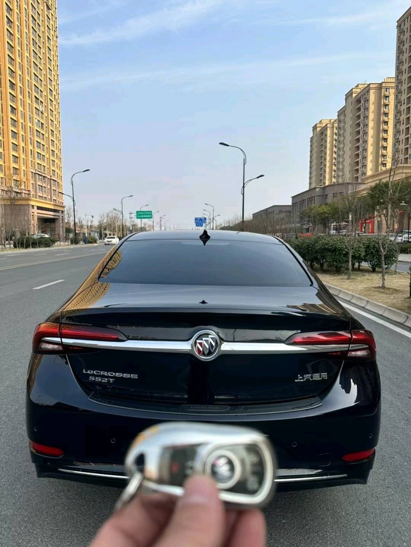 合肥21年别克君越4