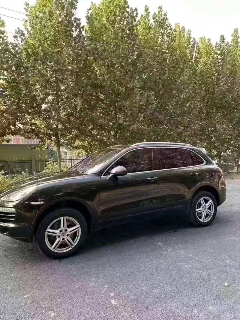 北京14年保时捷卡宴3