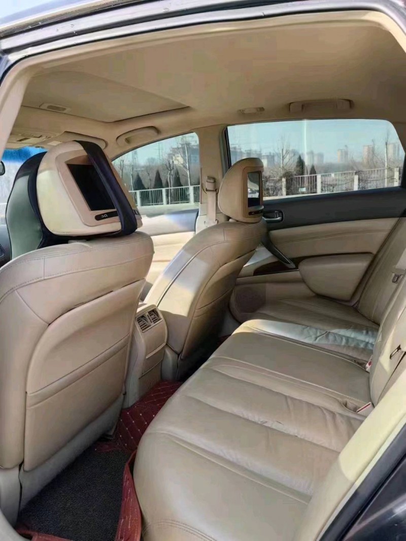 枣庄13年日产天籁1