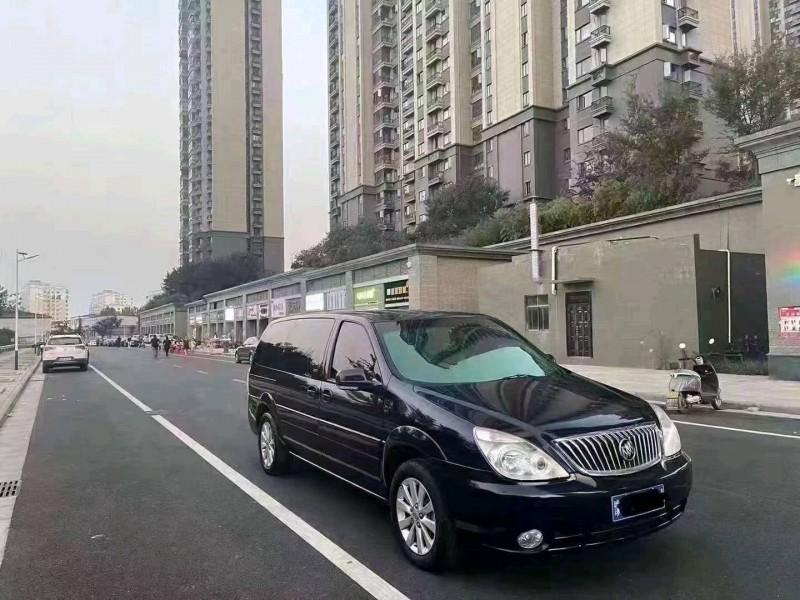 北京15年别克GL82