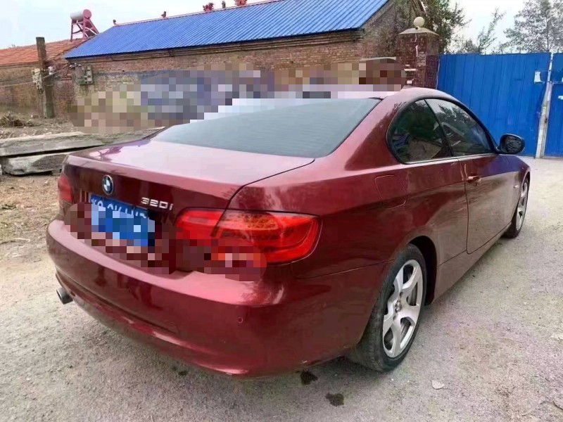 北京11年宝马3系8