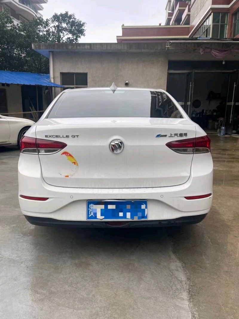 北京22年别克英朗9