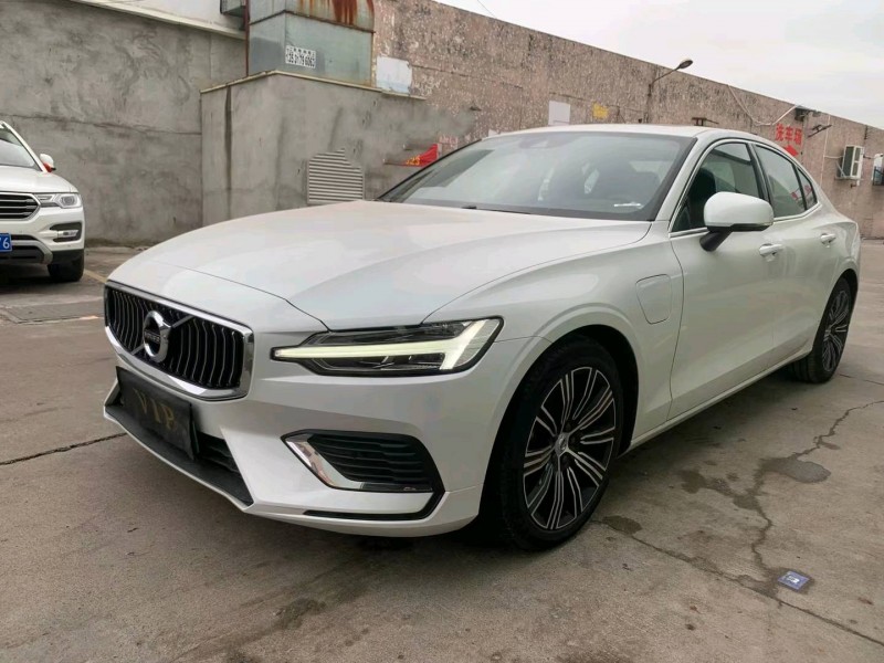 中山21年沃尔沃S60L7