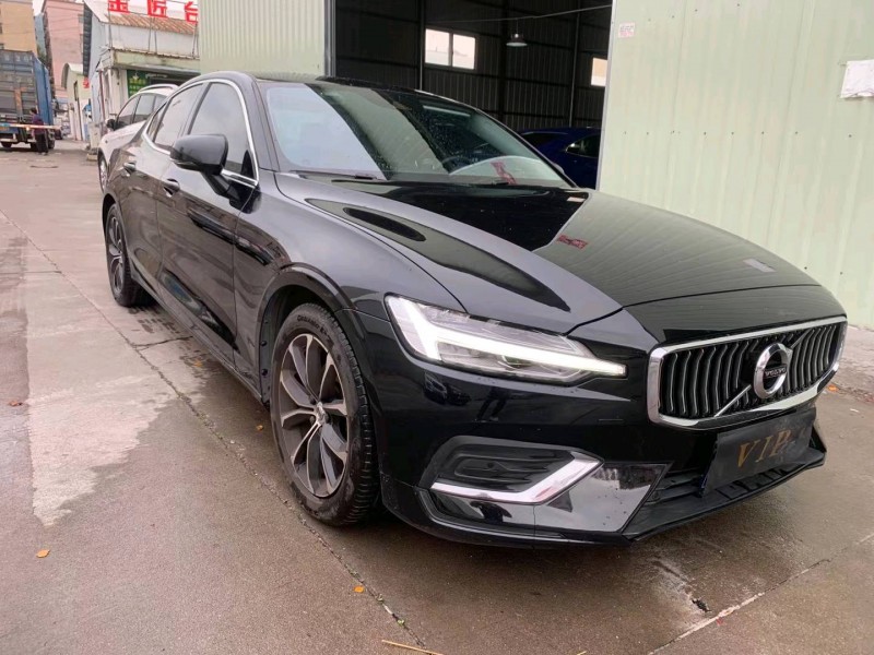 中山20年沃尔沃S60L2