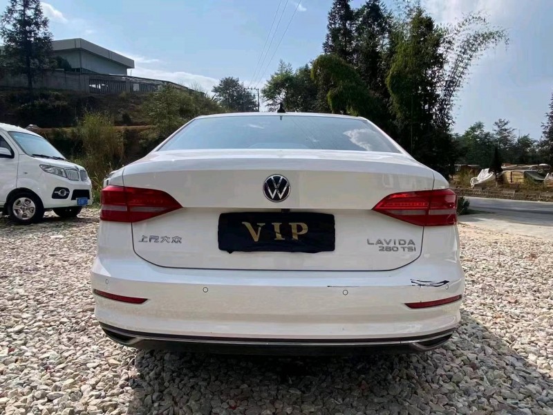 济南21年大众朗逸8