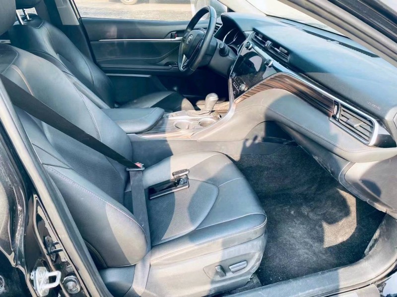 济南21年丰田凯美瑞6