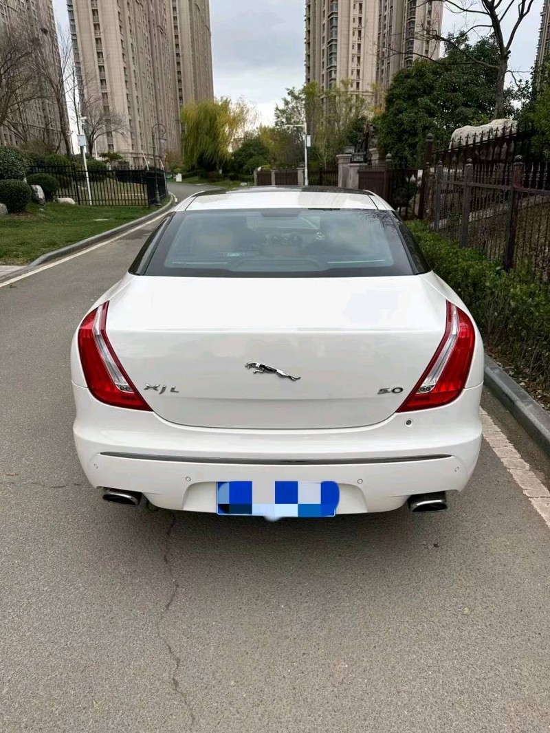 东营10年捷豹XJL2
