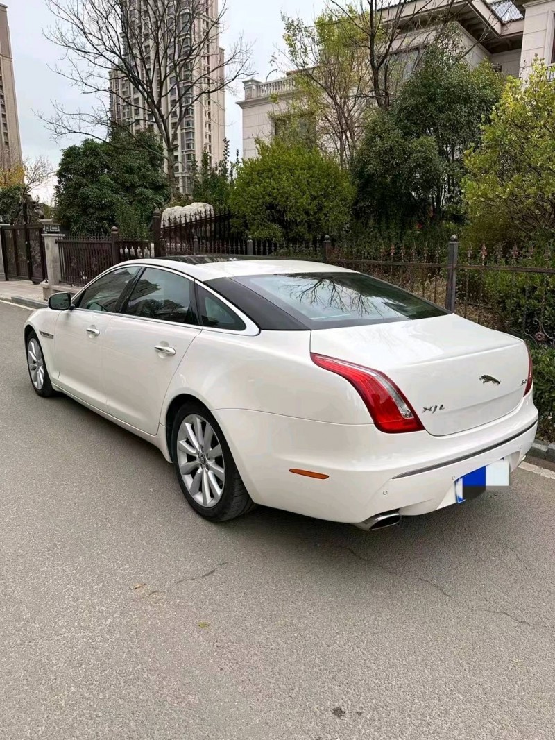 东营10年捷豹XJL3