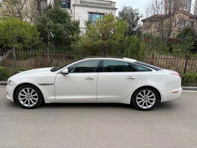 东营10年捷豹XJL5
