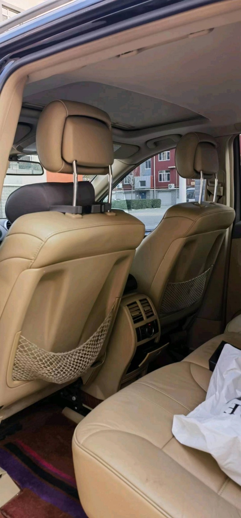 东营10年奔驰ML5