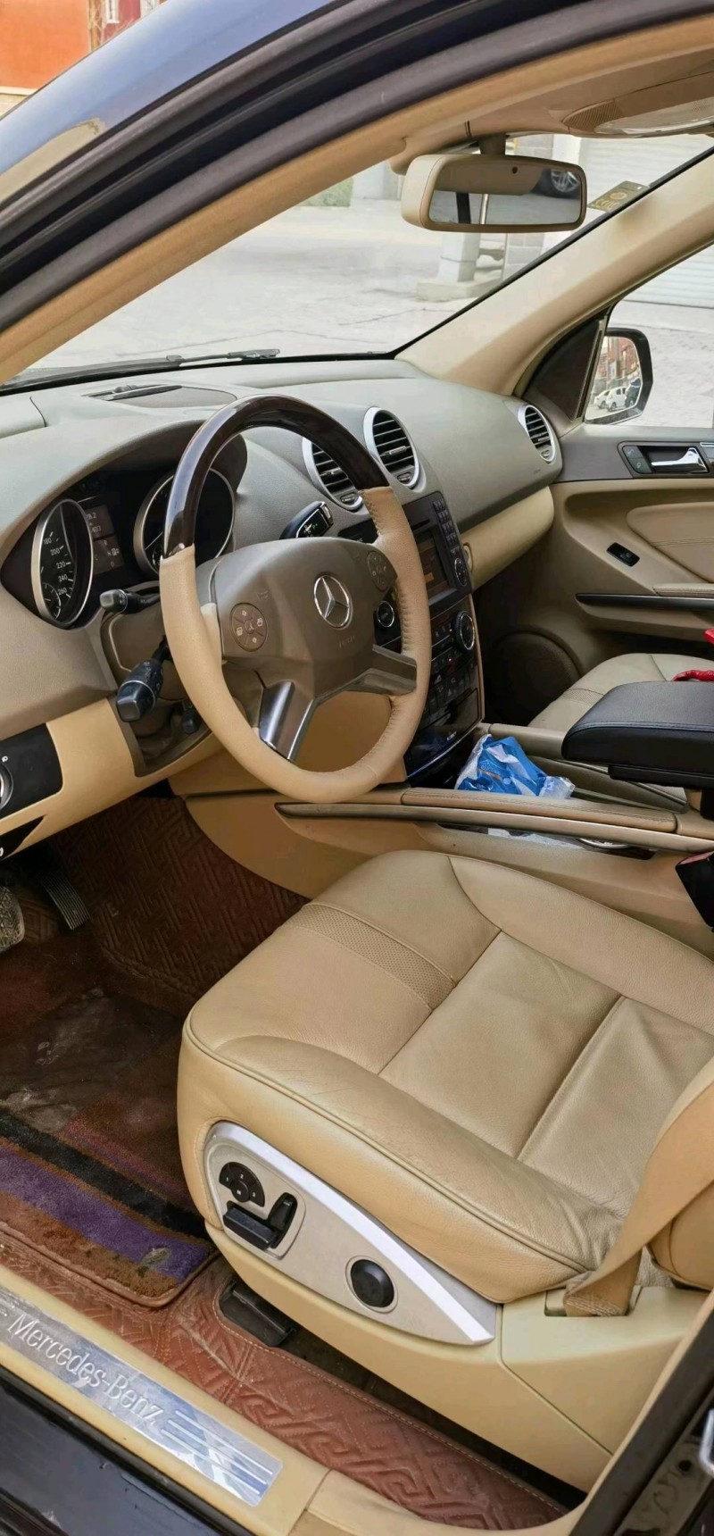 东营10年奔驰ML4