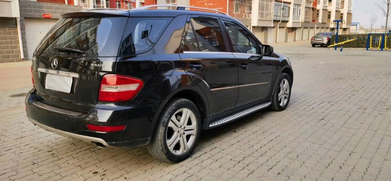 东营10年奔驰ML3