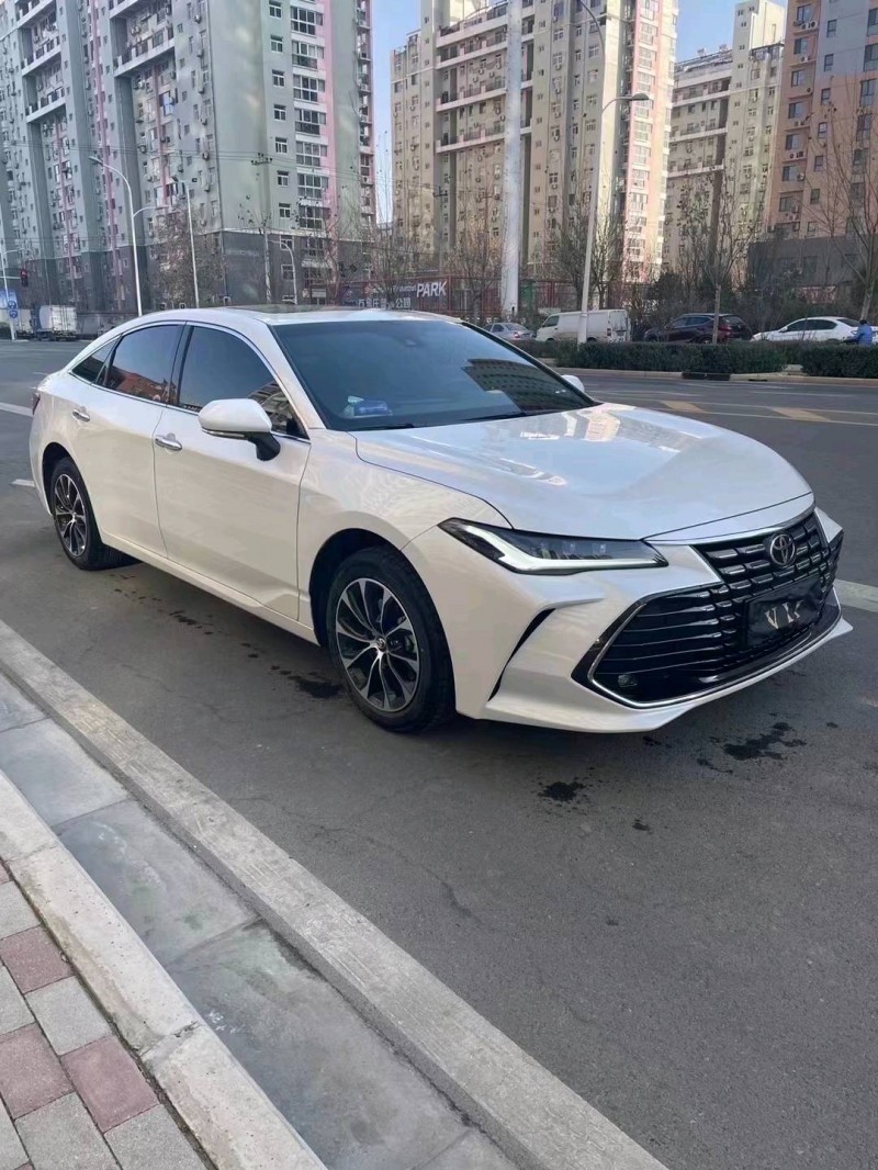 邯郸22年丰田亚洲龙7