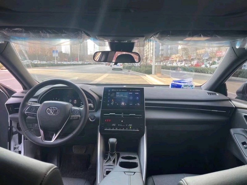 邯郸22年丰田亚洲龙1