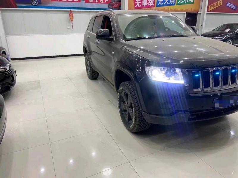 枣庄12年Jeep大切诺基5