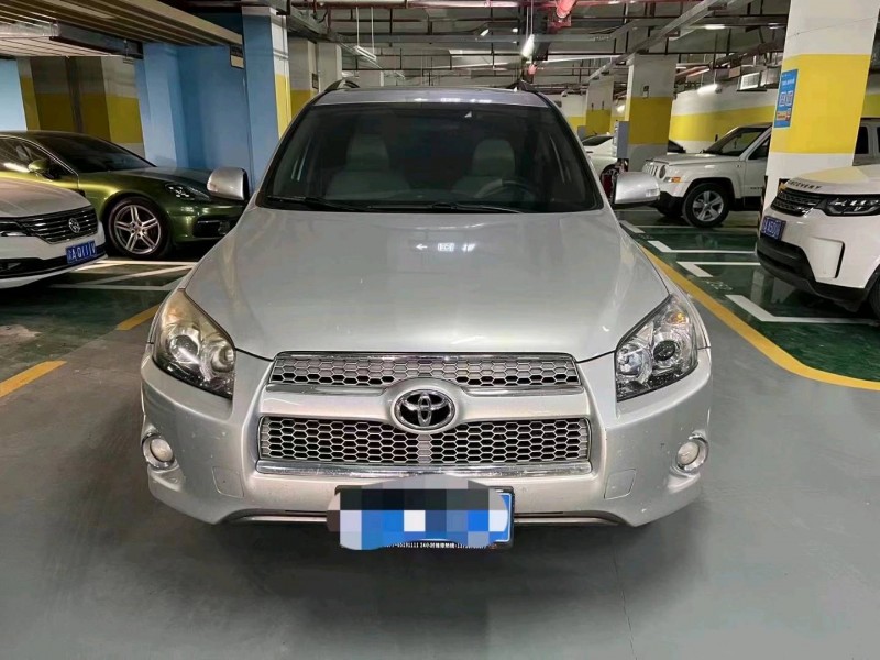 邯郸13年丰田RAV41