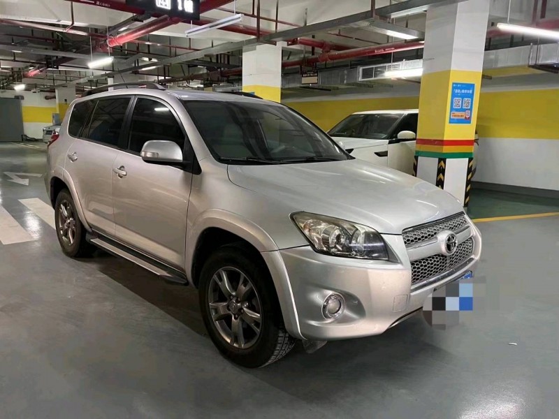 邯郸13年丰田RAV42
