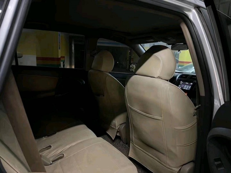 邯郸13年丰田RAV47