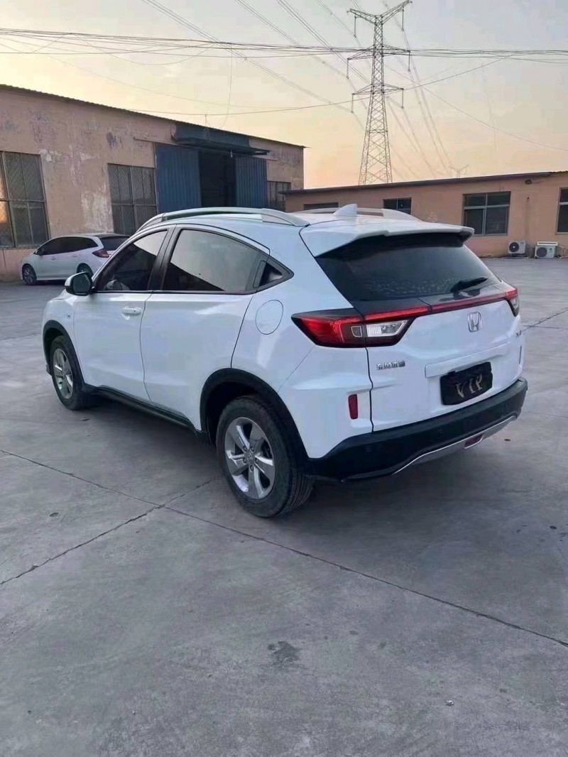 济宁18年本田XRV4