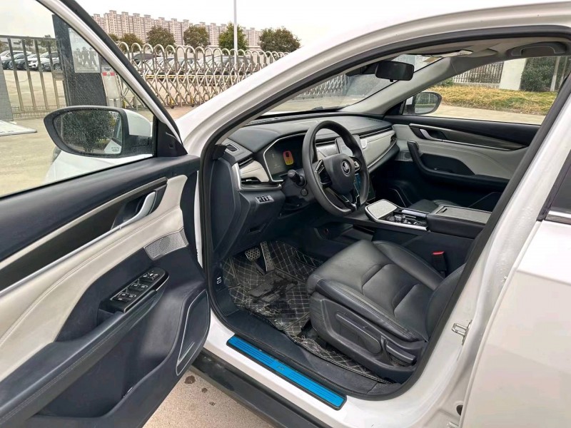盐城21年威马汽车EX-56